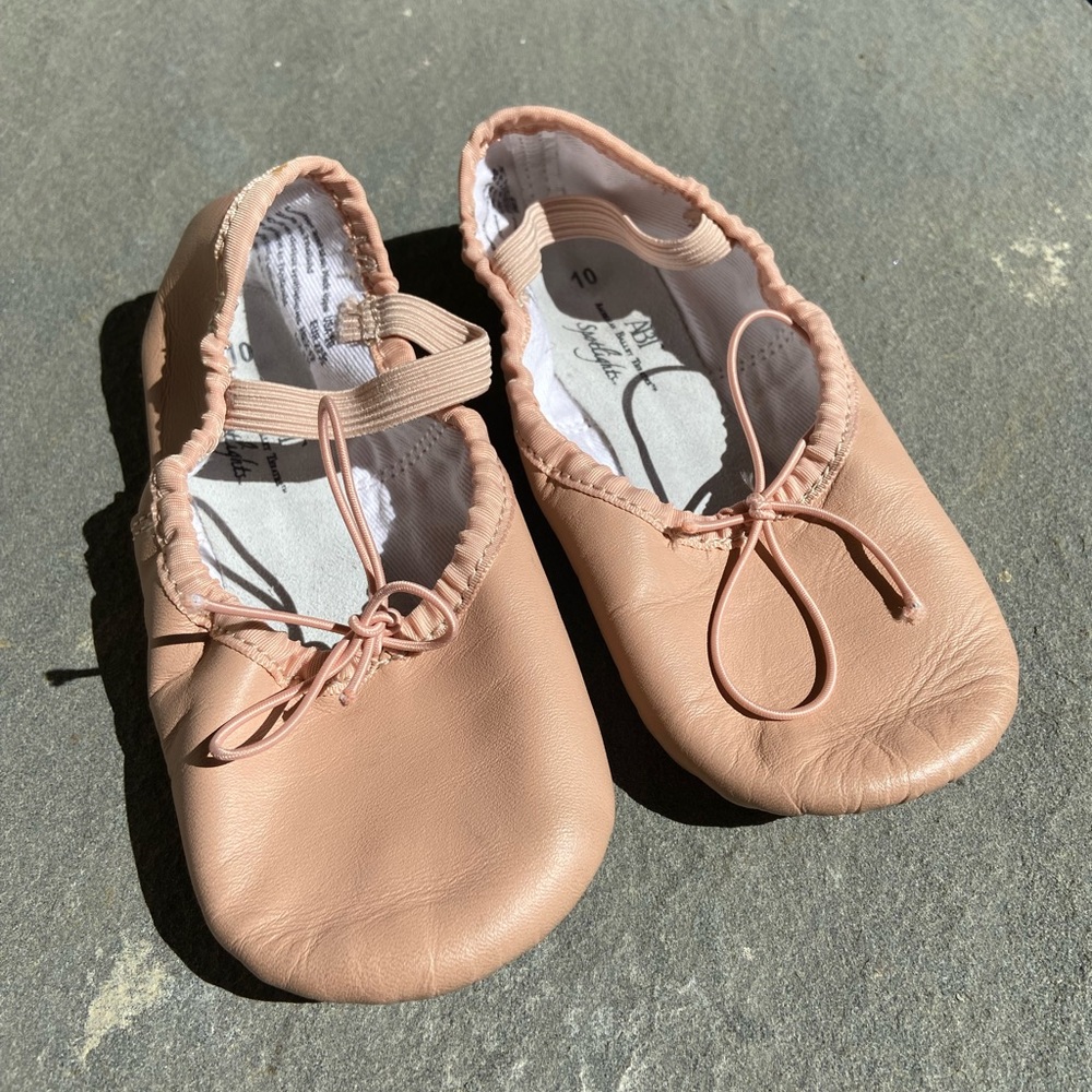 ABT spotlights ballet slippers- lightly used